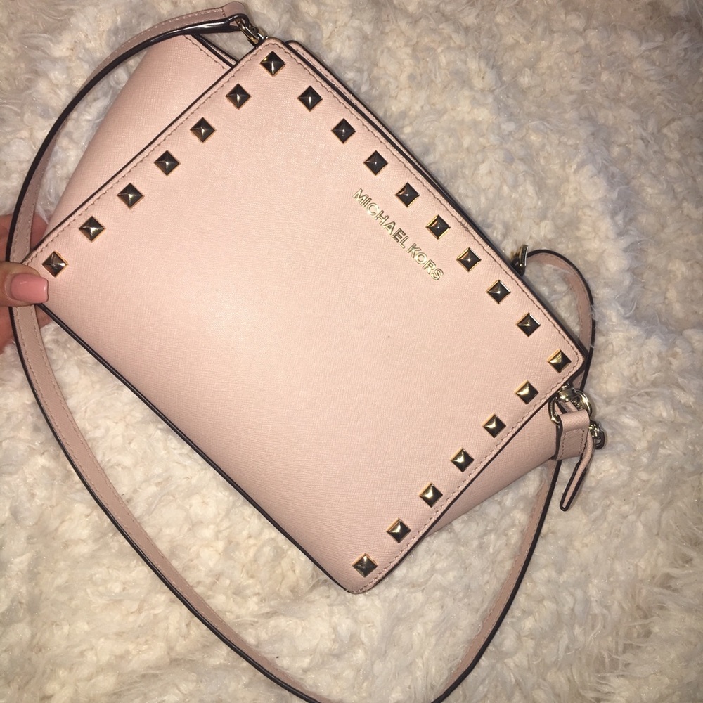 SOLD !!!!! Pale pink Selma stud Michael Kors purse